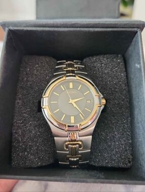 ❤️SOLD❤️Seiko Two-Tone Silver and Gold Men's Bracelet Watch